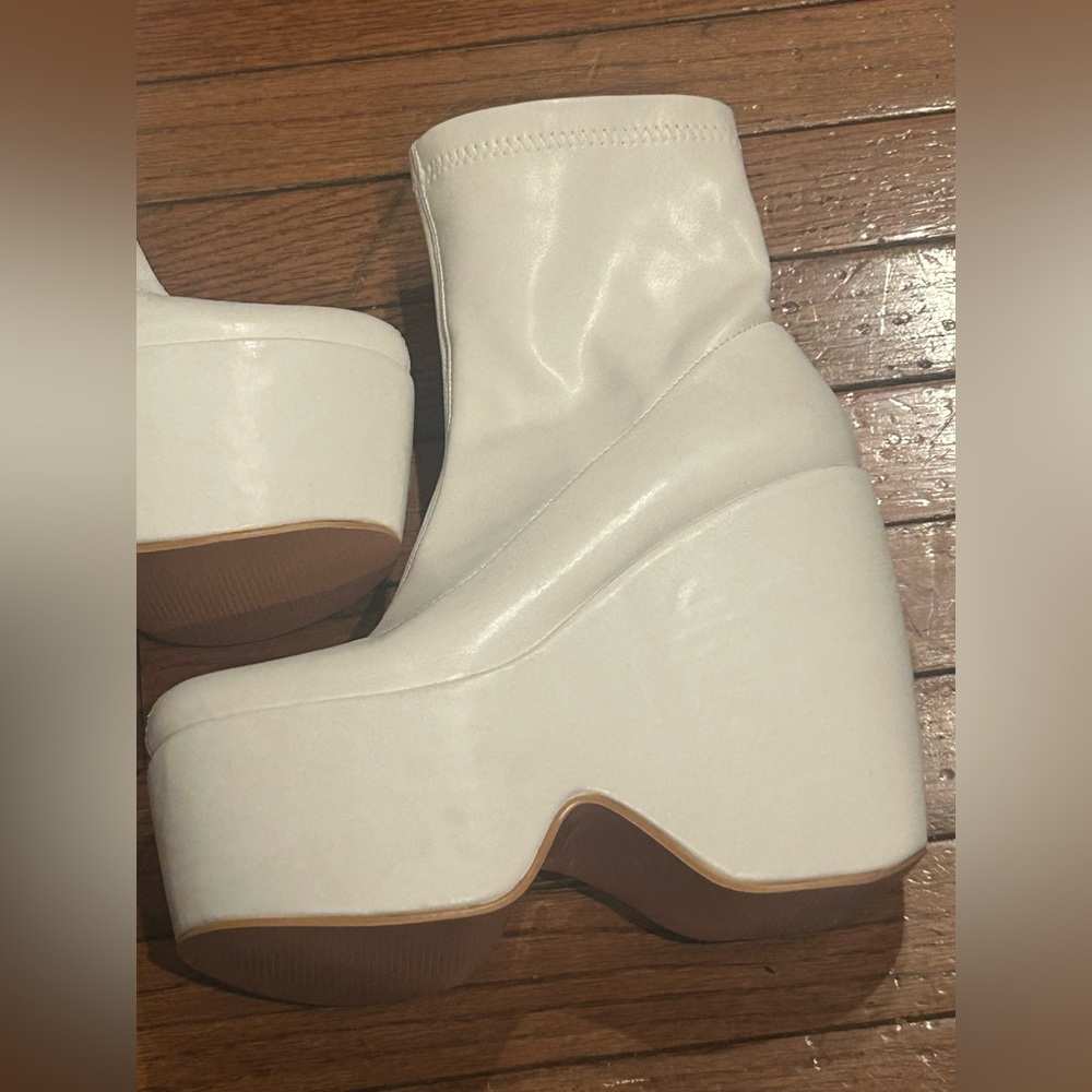 Azalea Wang Lovely White Platform Stretch Sock Vegan Bootie Size 8 - Picture 3 of 15